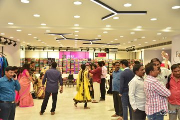 KLM Shopping Mall Opening